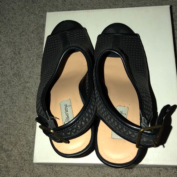 Olsenboye Wedges - Picture 5 of 6